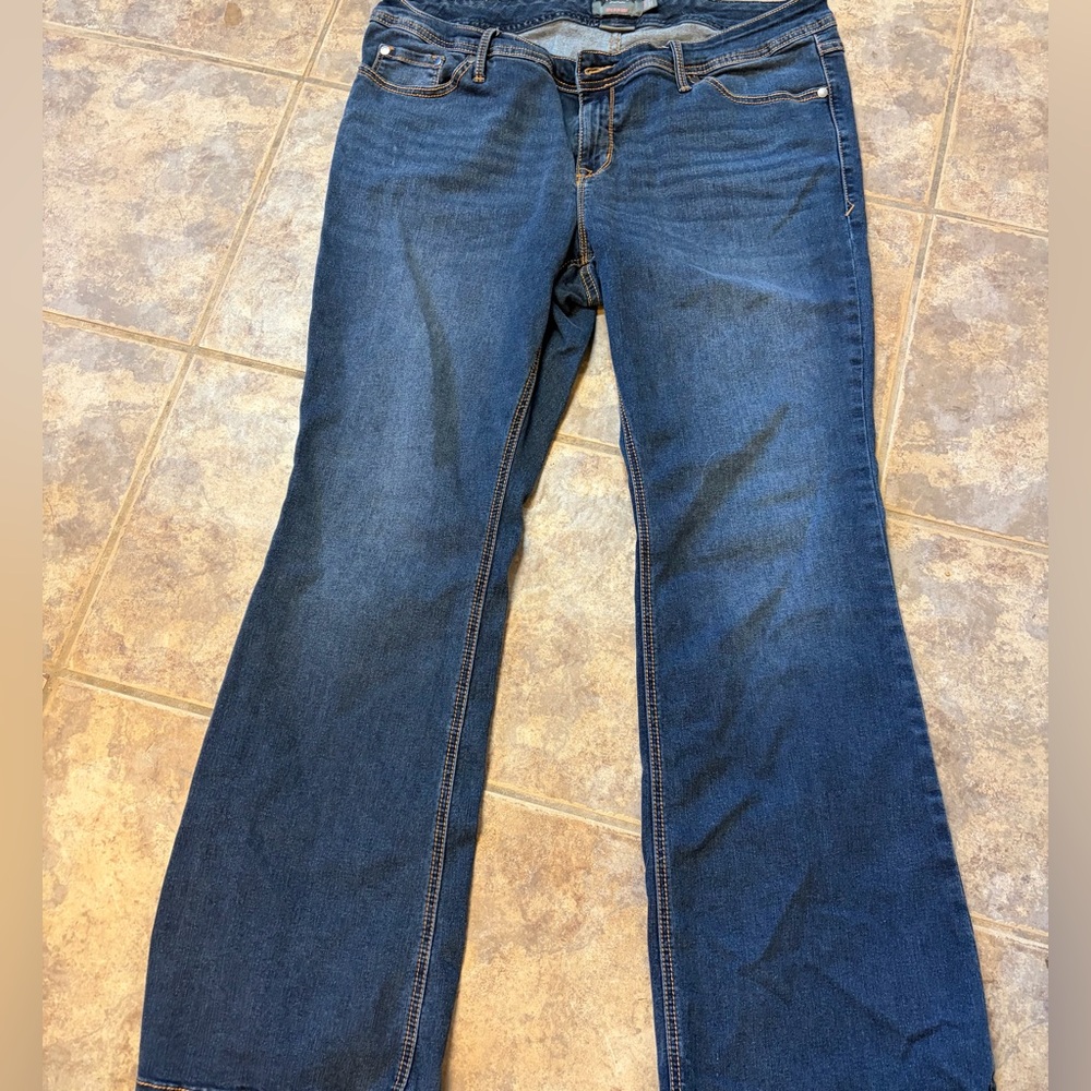 TORRID Ladies classic stretch denim jeans size 18R Luxe Slim Boot